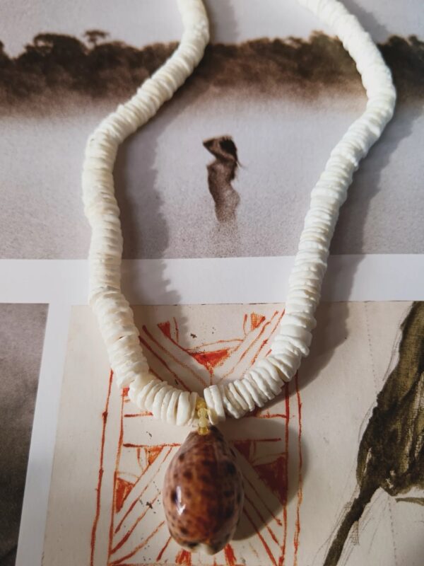 Collier Slide